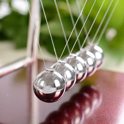 Square Newton's Cradle — Student Desk Toy