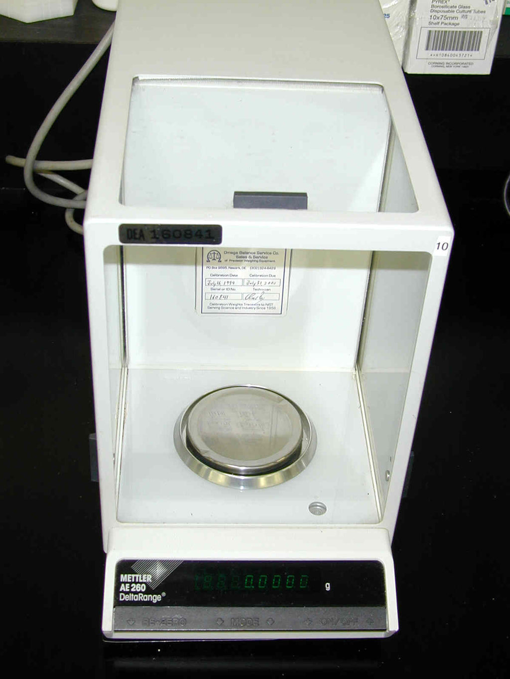 Mettler analytical balance precision laboratory scale 0.001g